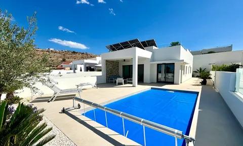 Villa in Benijofar, Alicante