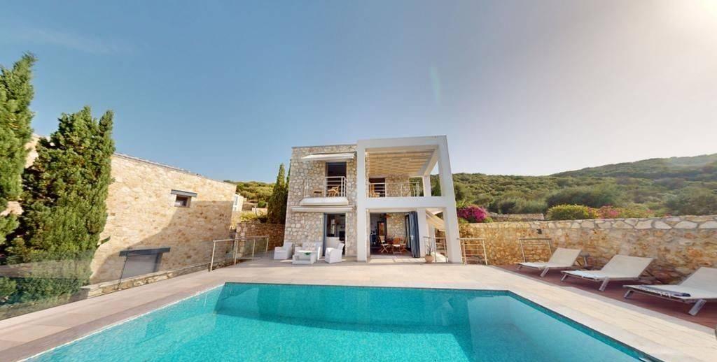 Single family villa 130 m², Center, Sivota